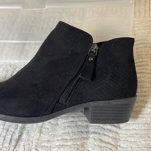 Black boots